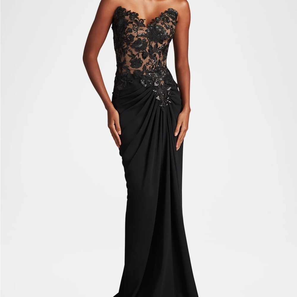 ISO Tadashi Shoji Black Strapless Sweetheart Gown